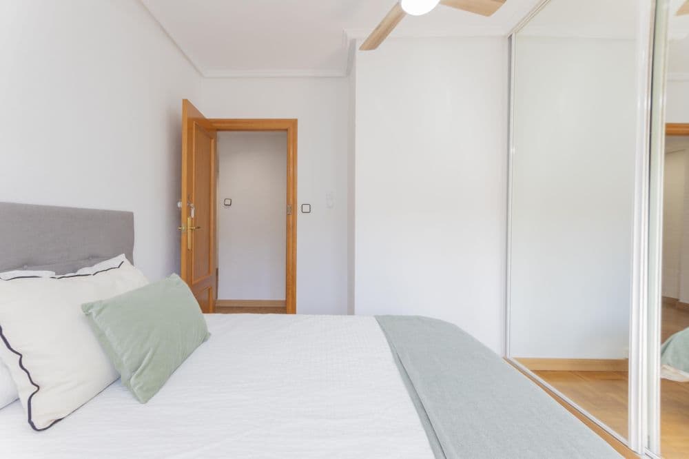 Private room in Valencia photo 2