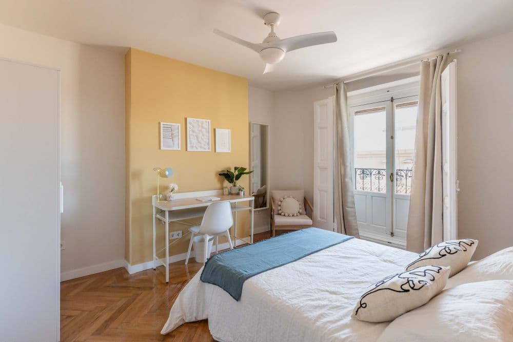 Private room in Madrid photo 3