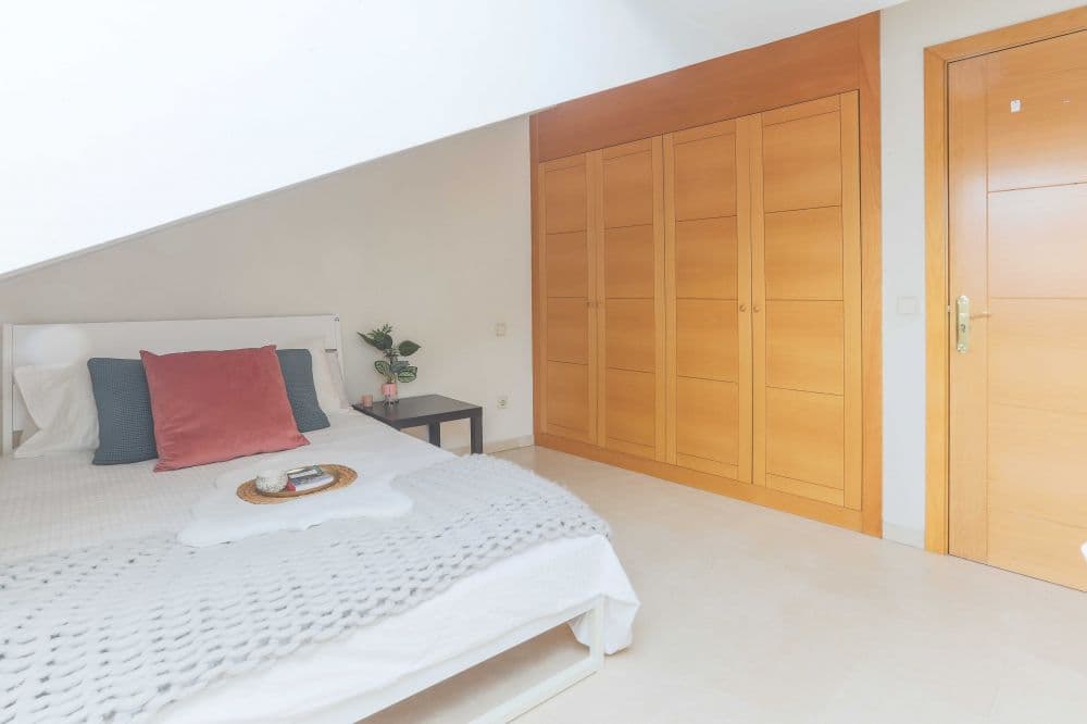 Private room in Madrid photo 2