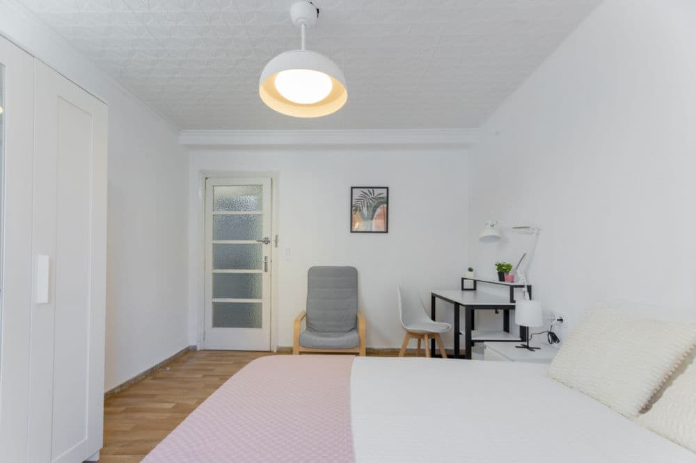 Private room in Valencia photo 5