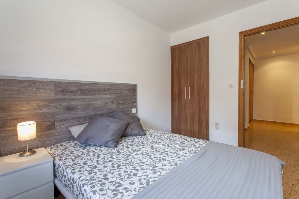 Private room in Valencia photo 3