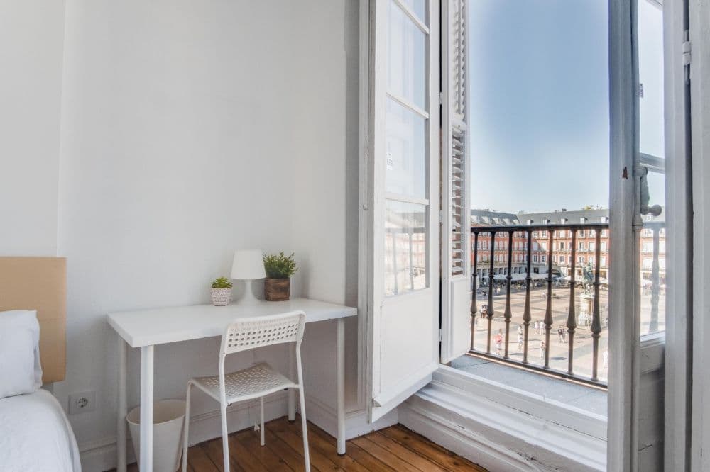 Private room in Madrid photo 4