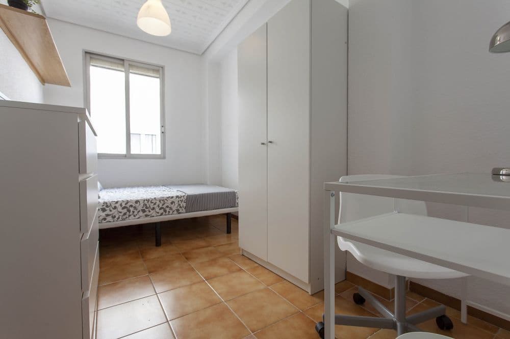 Room in Valencia