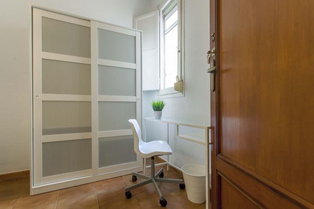 Private room in Valencia photo 2