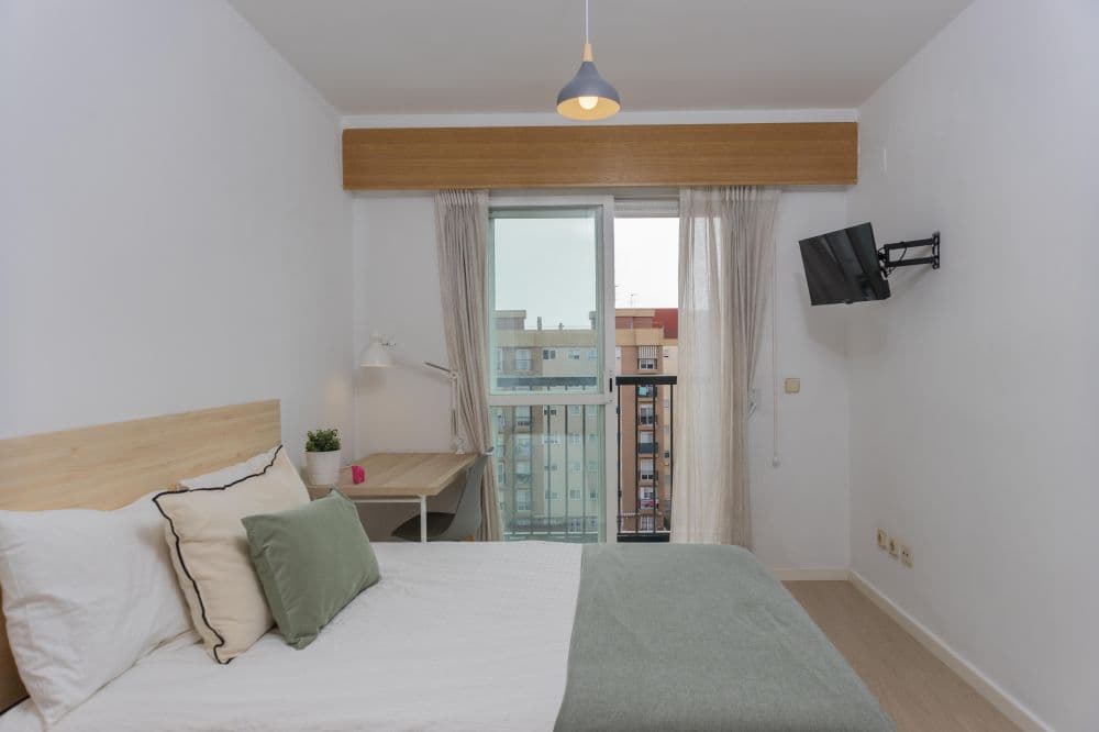 Private room in Valencia photo 2