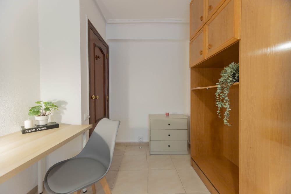 Private room in Valencia photo 3
