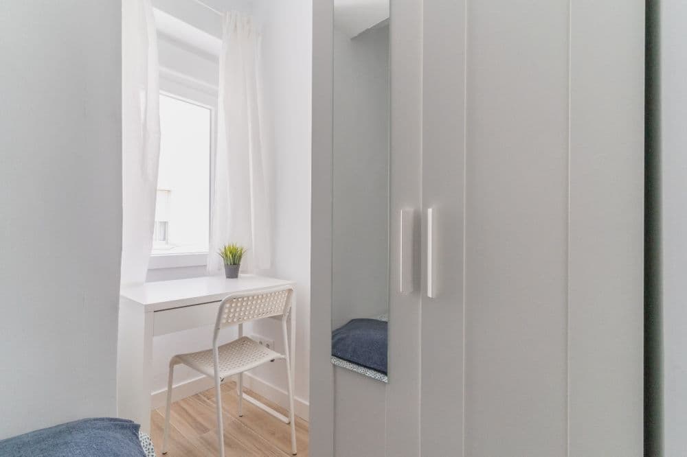 Private room in Madrid photo 3