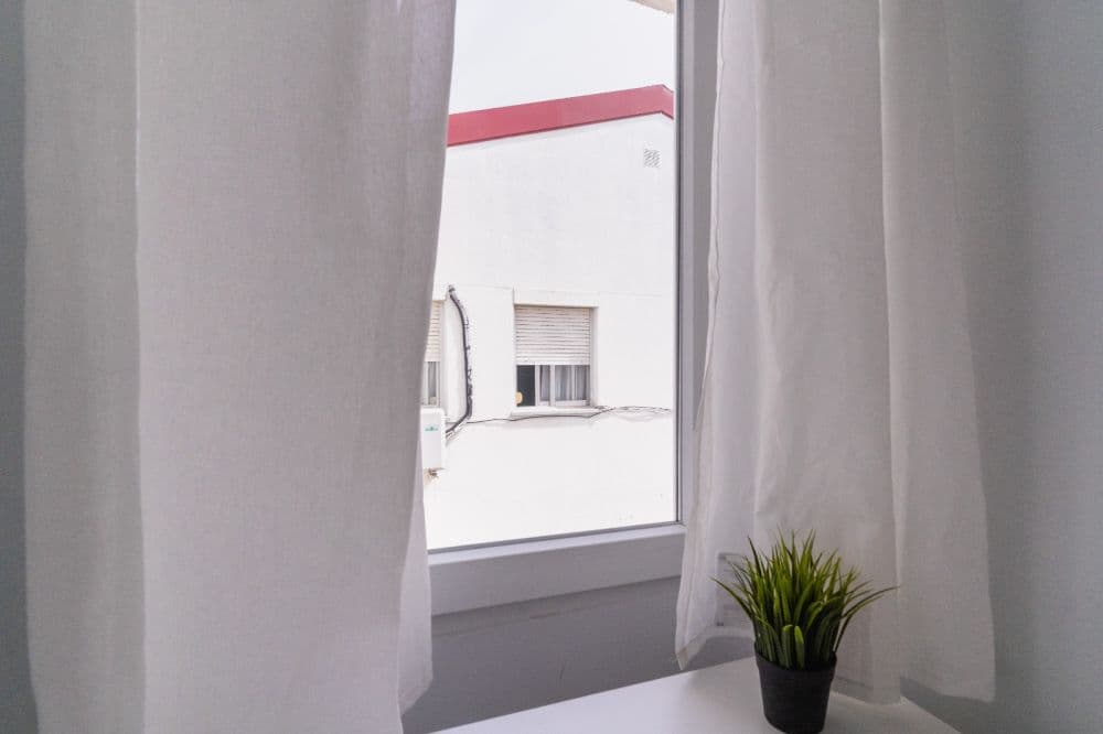 Private room in Madrid photo 4