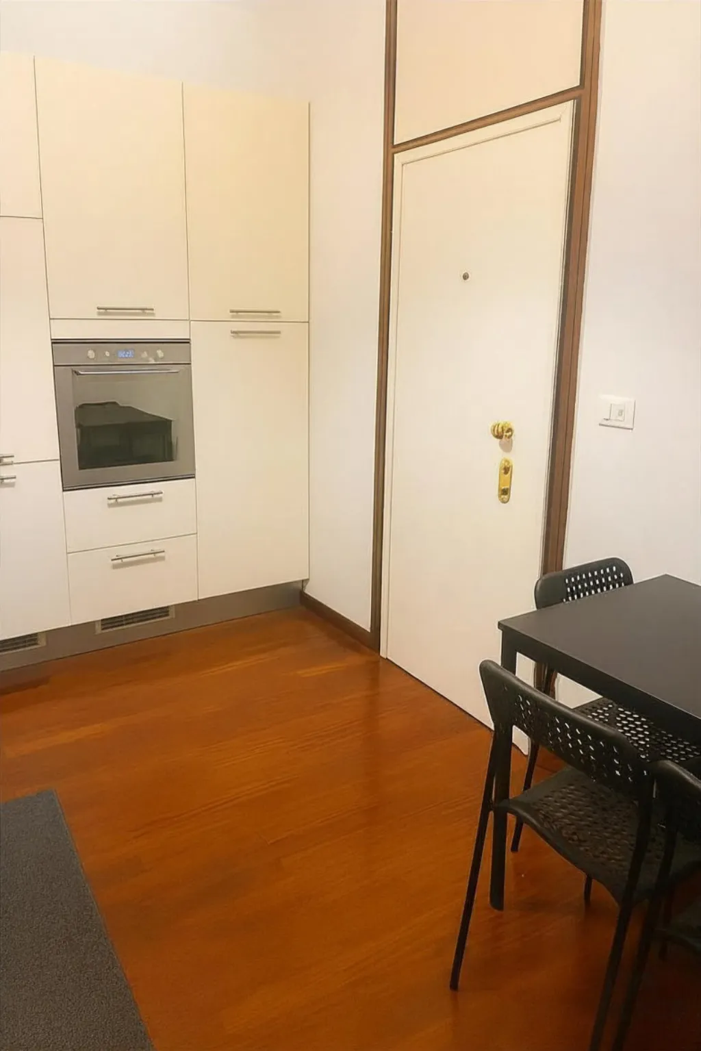 Private room in Milan photo 3