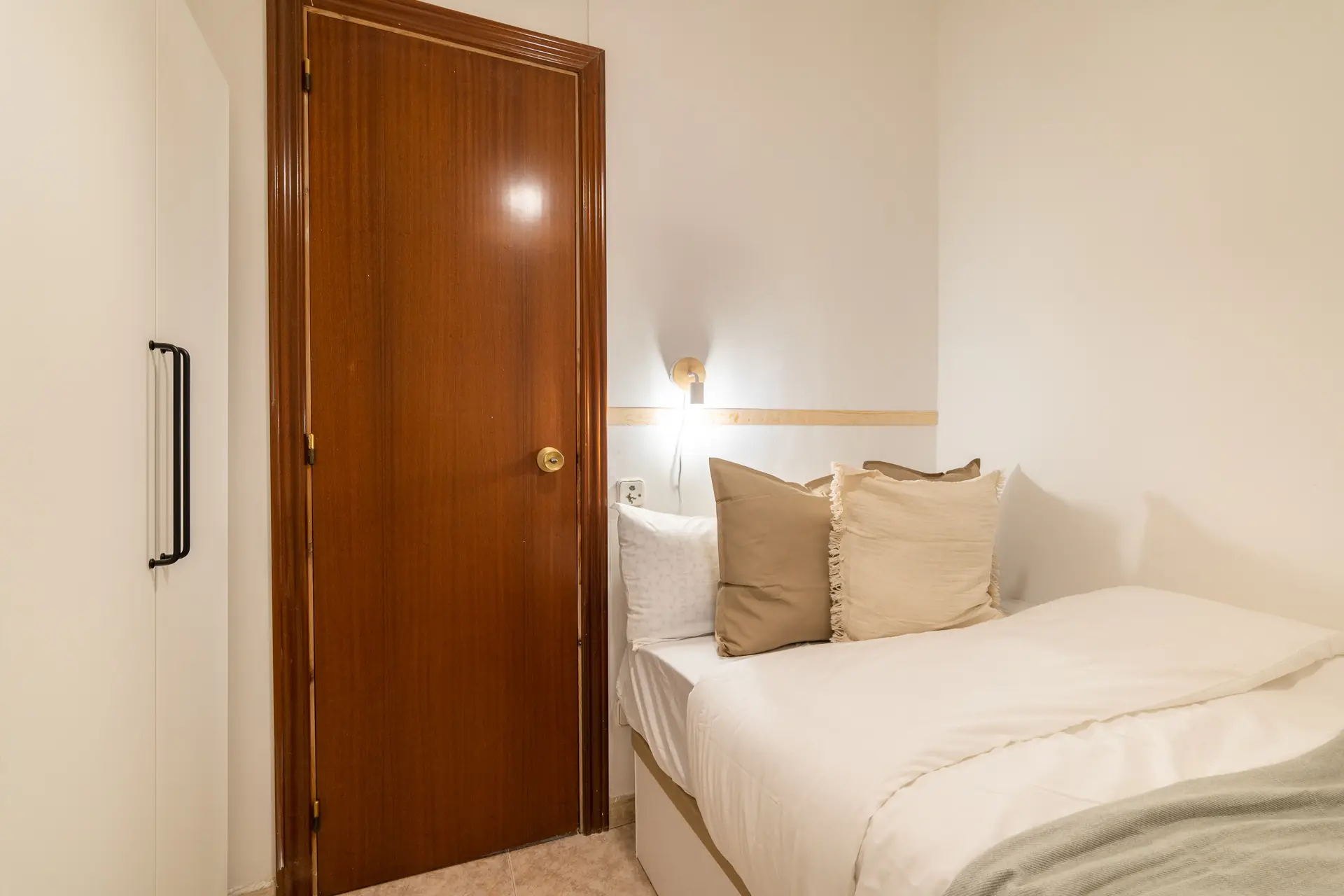 Private room in Barcelona photo 2