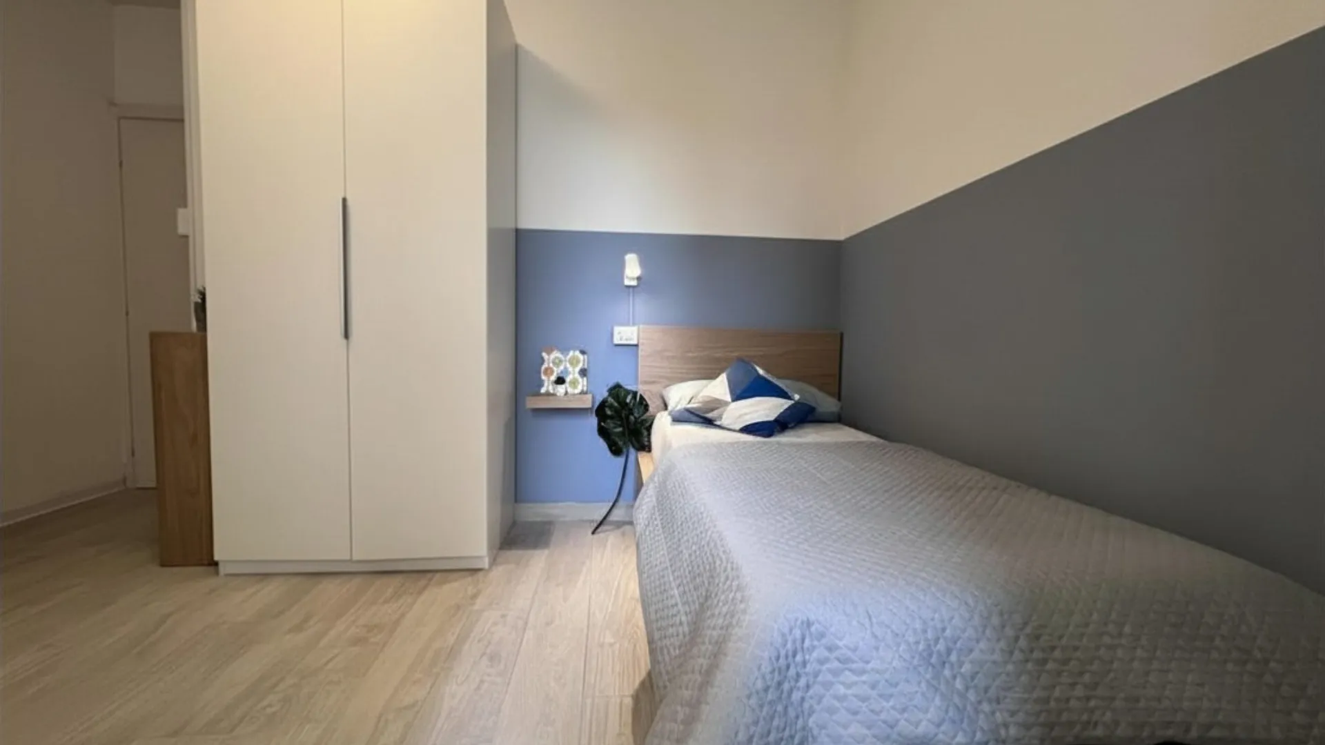 Private room in Milan photo 2