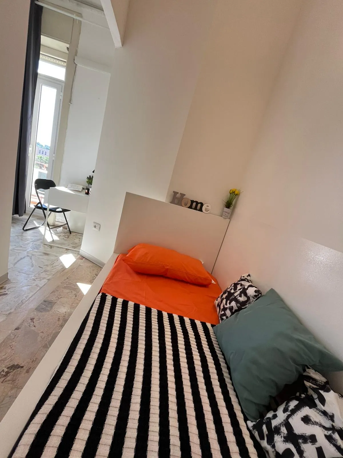 Stanza privata a Cagliari photo 3