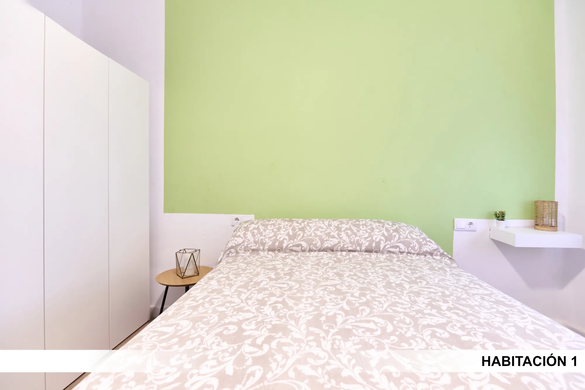 Private room in Seville photo 4
