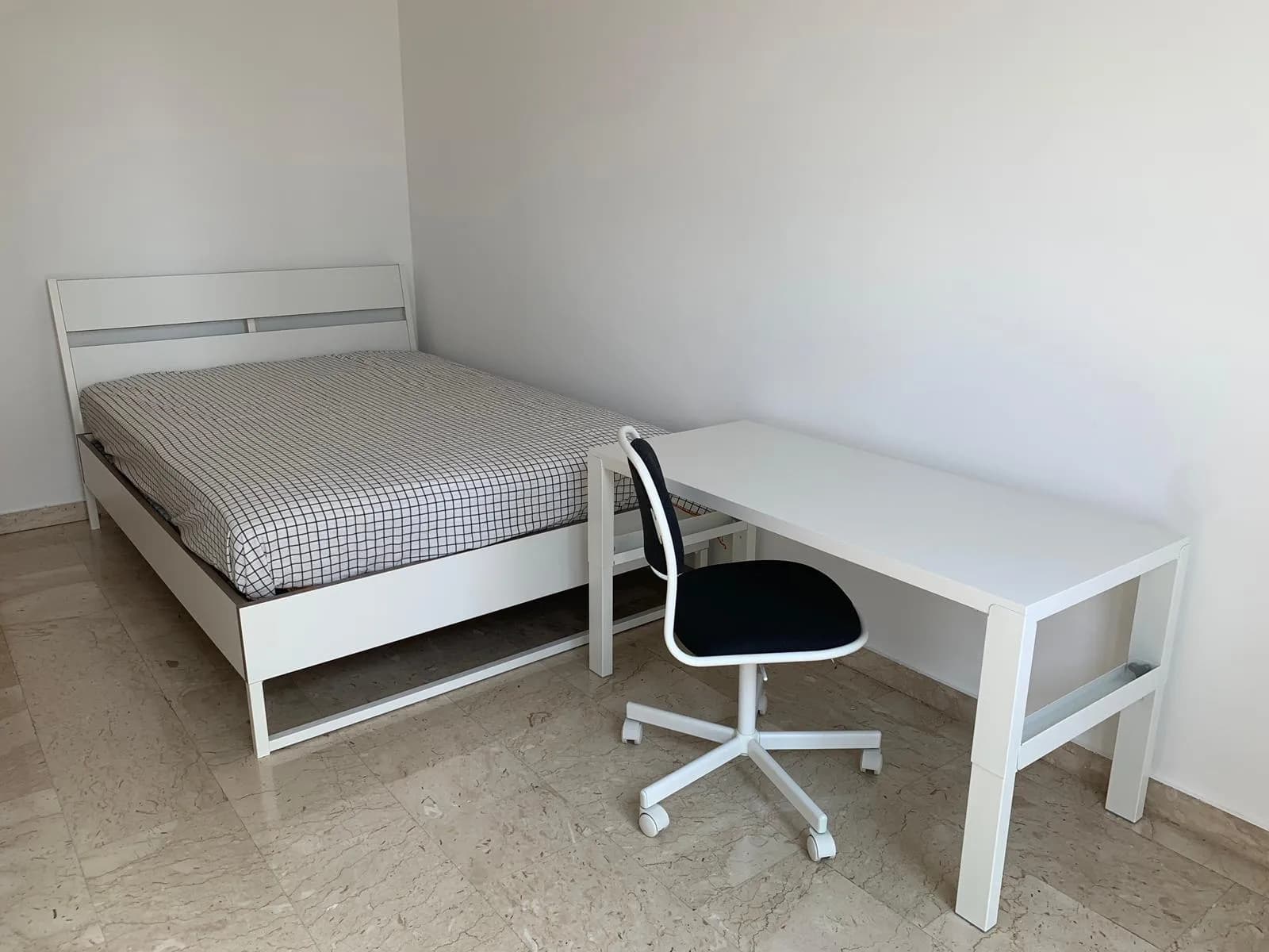 Private room in Milan photo 2